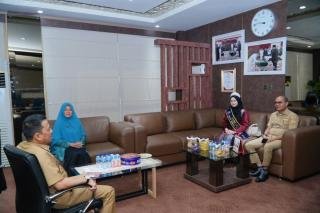 Wakili Riau untuk Duta Bahasa Nasional, Ini Pesan Pj Bupati Kampar untuk Nafisa Mugni Kenanga