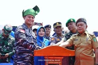 Bupati Asmar Hadiri Peresmian Gedung Pos TNI AL Selatpanjang