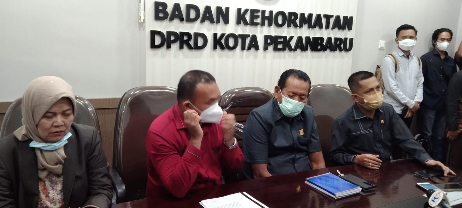 Badan Kehormatan: Pemberhentian Ketua DPRD Pekanbaru Hamdani Final dan Mengikat!