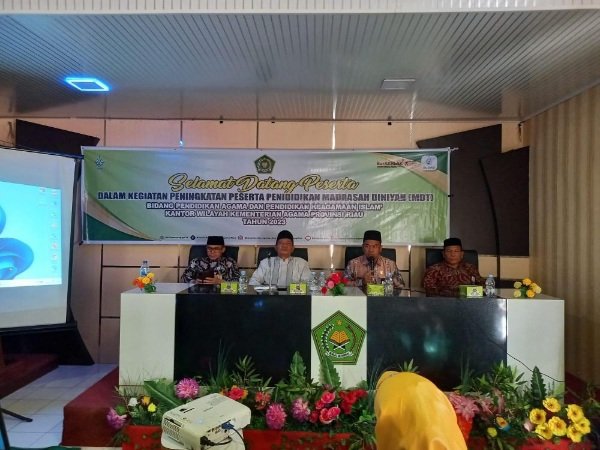 Kanwil Kemenag Provinsi Riau Gelar Kegiatan Pembinaan Guru Madrasah Diniyah dan Guru PAI