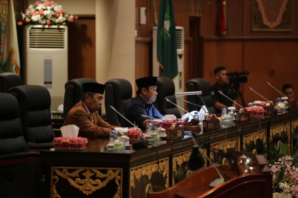DPRD Riau Umumkan Pengunduran Diri Gubernur Syamsuar