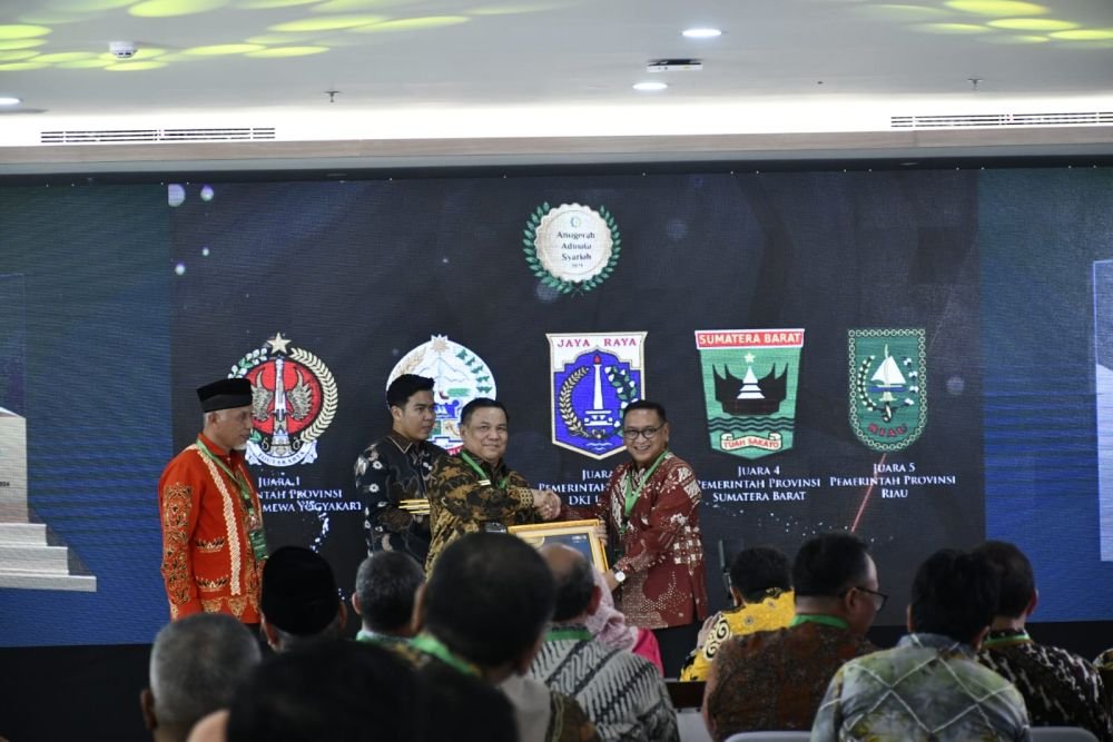 Riau Kembali Raih Anugerah Adinata Syariah 2024, Berikut Kategorinya