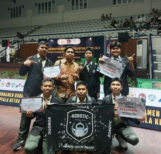Tim Robotik MAN 1 Kota Pekanbaru Raih Prestasi di Turnamen Robotik Indonesia Piala Ketua MPR RI